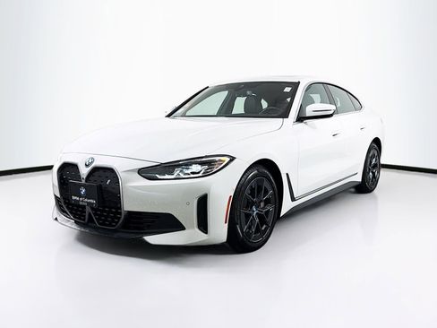 Used 2024 BMW i4 xDrive40i image 3