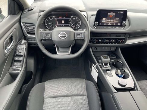 New 2026 Nissan Rogue SV w/ Cold Weather Package AWD/4WD image 12