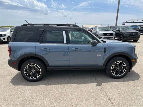 New 2025 Ford Bronco Sport Outer Banks image 9