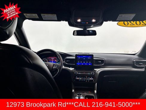Used 2020 Ford Explorer XLT w/ Equipment Group 202A AWD/4WD image 22
