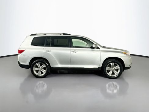 Used 2013 Toyota Highlander Limited AWD/4WD image 8