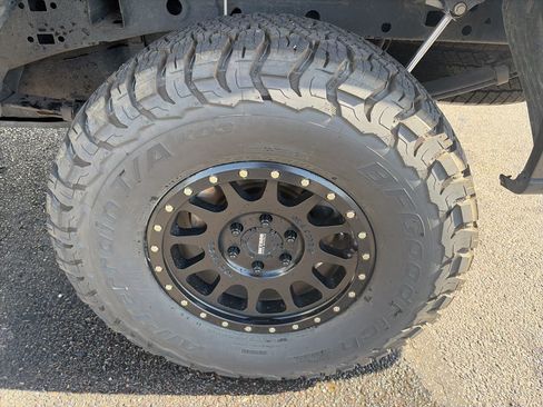 Used 2018 Ford F150 XL w/ Equipment Group 101A Mid AWD/4WD image 16