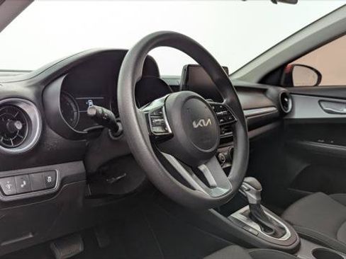 Used 2023 Kia Forte LXS w/ LXS Technology Package FWD image 21