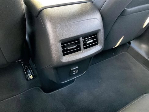Used 2023 Chevrolet Equinox LT AWD/4WD image 27