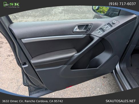 Used 2013 Volkswagen Tiguan SEL image 31