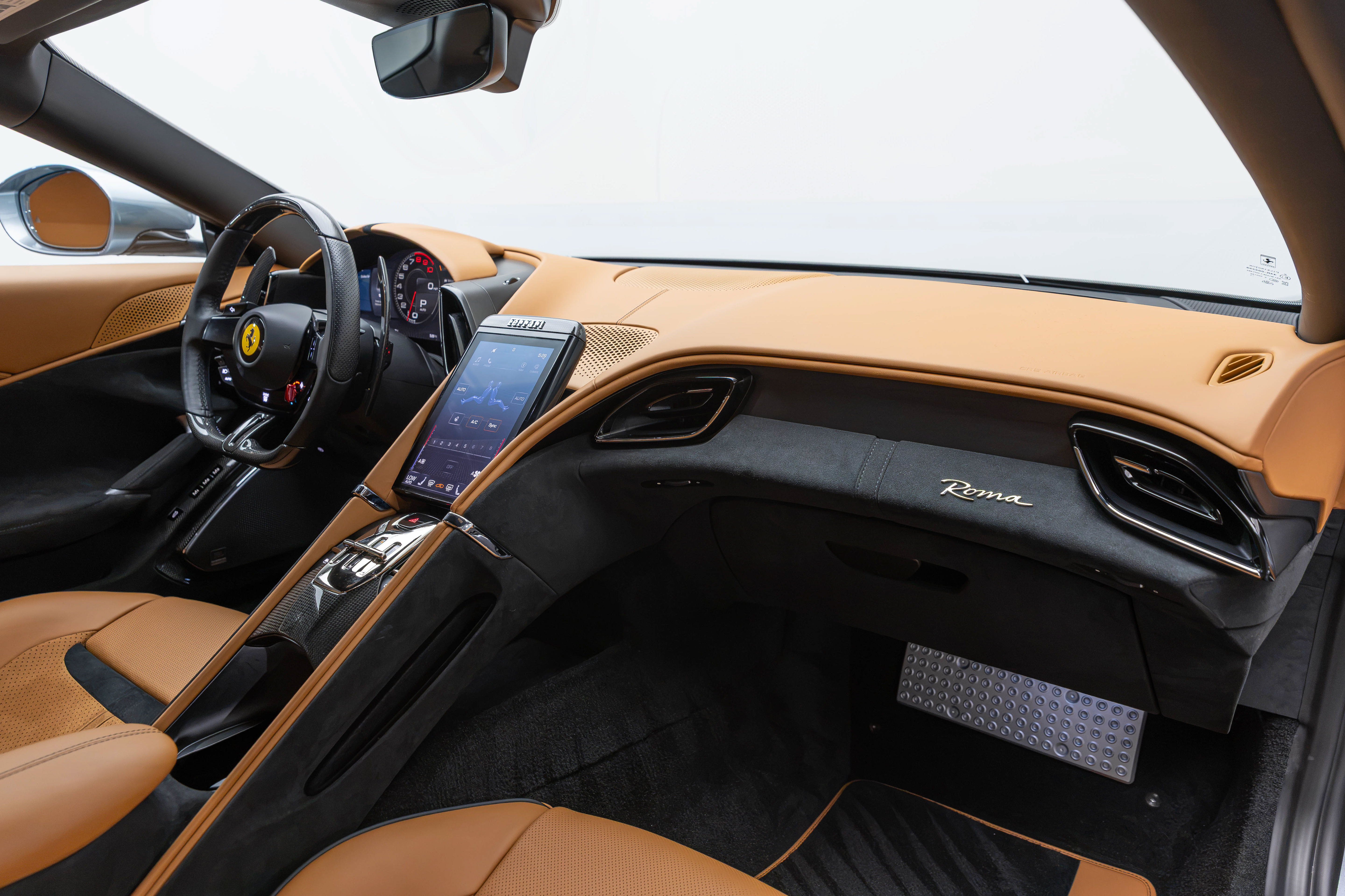 Used 2022 Ferrari Roma RWD image 42