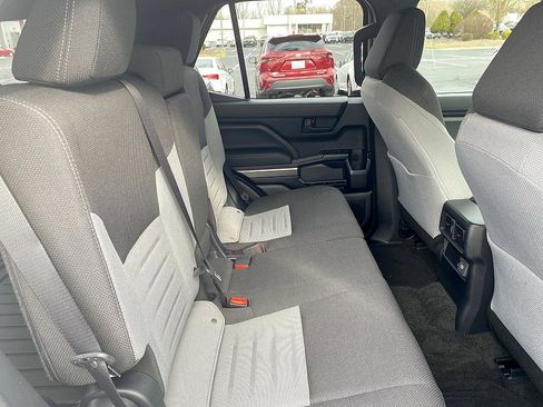 Certified 2025 Toyota 4Runner TRD Off-Road image 21