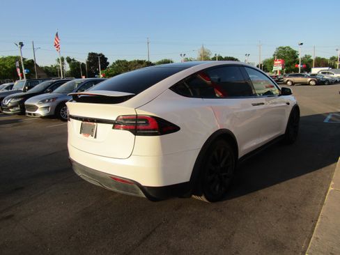 Used 2023 Tesla Model X AWD/4WD image 5