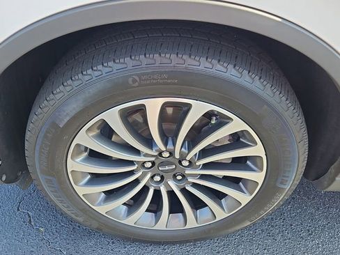 Used 2020 Lincoln Aviator Reserve w/ Equipment Group 201A image 10