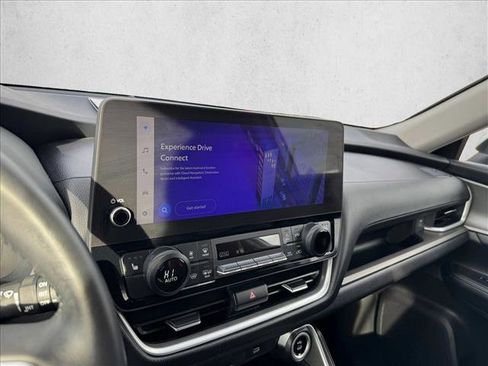 Used 2025 Toyota Grand Highlander XLE image 13