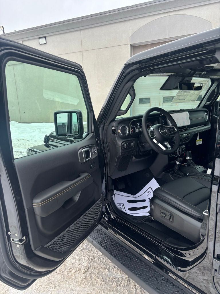 New 2026 Jeep Wrangler Unlimited Sahara AWD/4WD image 11