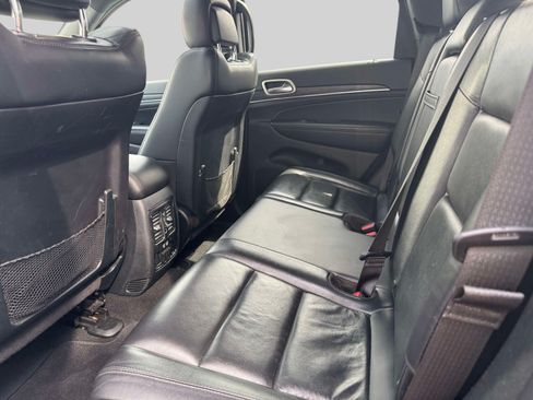Used 2020 Jeep Grand Cherokee Limited AWD/4WD image 14