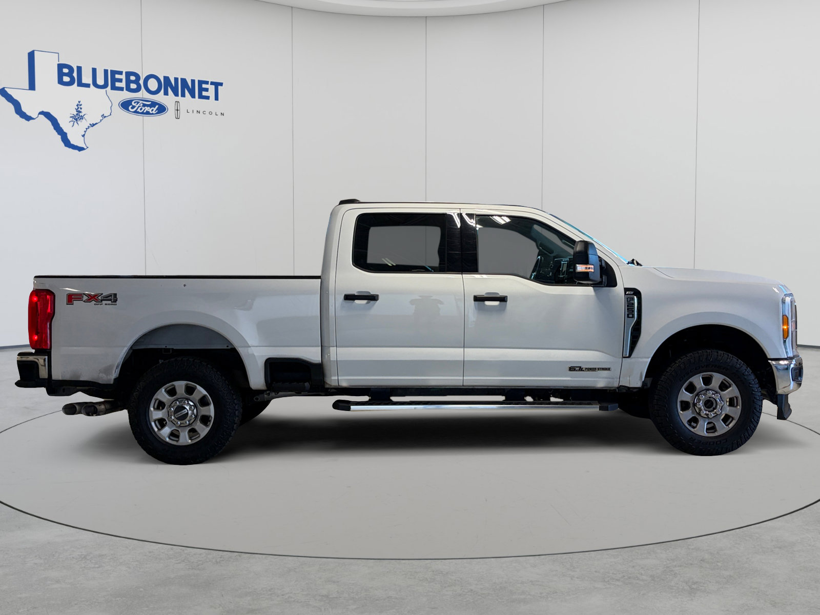 Used 2024 Ford F250 XLT w/ FX4 Off-Road Package AWD/4WD image 4