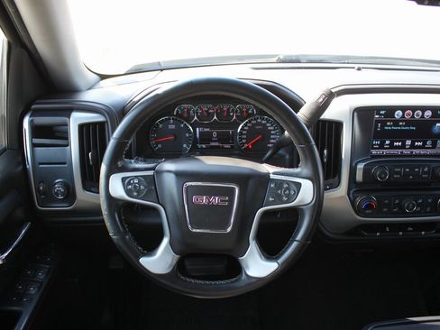 Used 2017 GMC Sierra 1500 SLE w/ SLE Value Package image 11