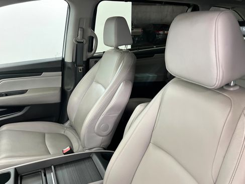 Used 2024 Honda Odyssey EX-L image 17
