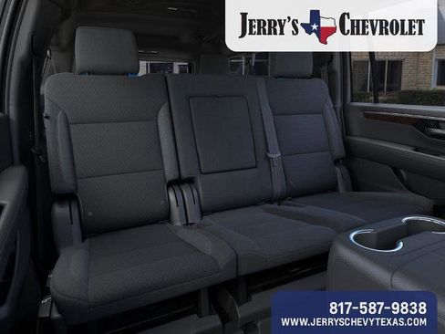 New 2026 Chevrolet Suburban LS image 19