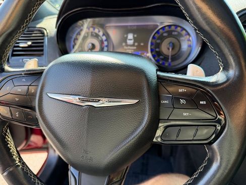 Used 2019 Chrysler 300 S w/ 300S Premium Group RWD image 34