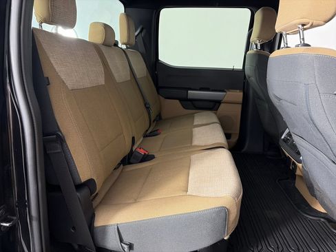 Used 2023 Ford F350 XLT w/ Camper Package AWD/4WD image 28