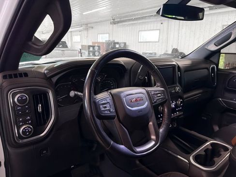 Used 2021 GMC Sierra 1500 AT4 w/ AT4 Premium Package AWD/4WD image 8