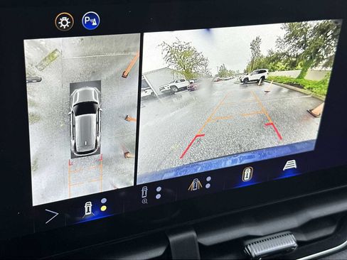 Certified 2025 Chevrolet Equinox RS w/ Safety and Technology Package FWD image 22
