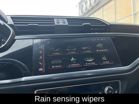 Used 2023 Audi Q3 2.0T Premium Plus image 23