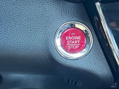 Used 2018 Honda HR-V EX image 33