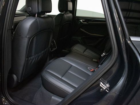 New 2025 Porsche Macan image 21