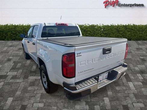 Used 2022 Chevrolet Colorado W/T image 2