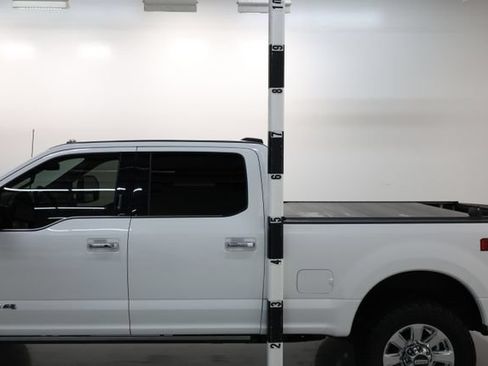 Used 2022 Ford F350 Platinum w/ FX4 Off-Road Package AWD/4WD image 69