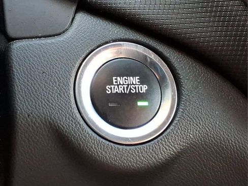 Used 2023 Chevrolet Equinox RS image 25