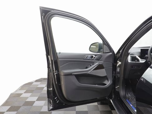 New 2026 BMW X5 xDrive40i w/ Climate Comfort Package image 5