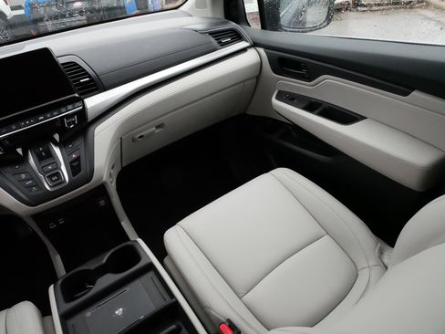 Used 2026 Honda Odyssey EX-L image 11