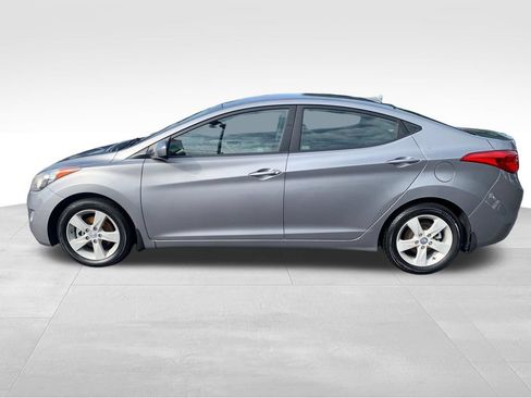 Used 2013 Hyundai Elantra GLS w/ Preferred Pkg FWD image 2