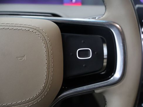 Used 2024 Lincoln Nautilus Premier image 17