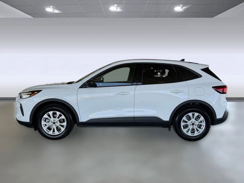 Used 2025 Ford Escape Active FWD image 2