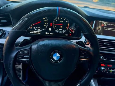 Used 2014 BMW M5 RWD image 14