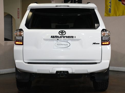 Used 2024 Toyota 4Runner SR5 RWD image 2
