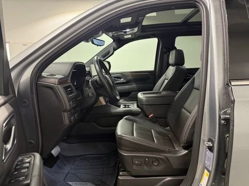 Used 2024 Chevrolet Tahoe High Country w/ Premium Package image 12