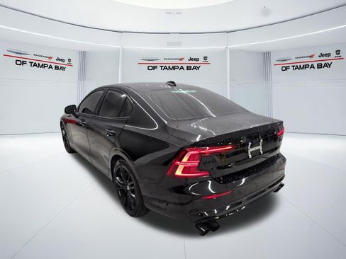 Used 2024 Volvo S60 B5 Plus w/ Climate Package AWD/4WD image 4