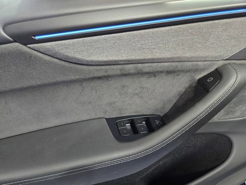 Used 2026 Tesla Model Y Long Range image 13