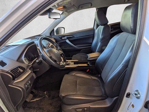 Used 2024 Mitsubishi Eclipse Cross SE image 9