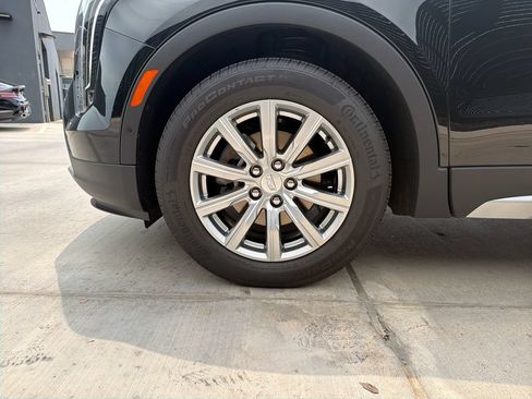 Used 2023 Cadillac XT4 Premium Luxury w/ Technology Package FWD image 23
