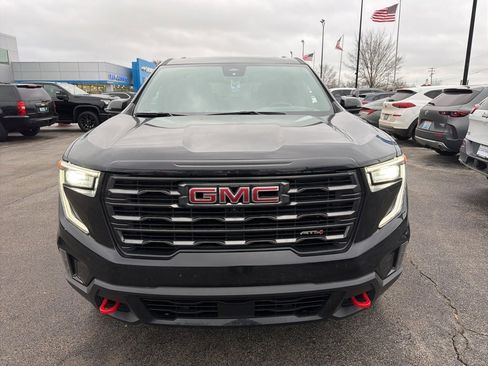 Used 2024 GMC Acadia AT4 w/ Luxury Package image 2