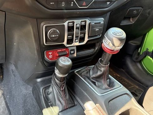 Used 2019 Jeep Wrangler Unlimited Rubicon w/ Cold Weather Group image 20