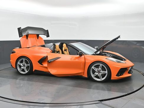Used 2023 Chevrolet Corvette Stingray Preferred Conv w/ Z51 Performance Package RWD image 38