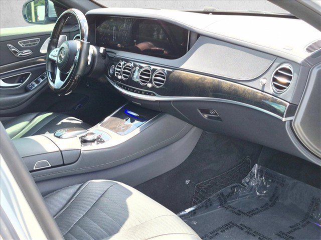 Used 2019 Mercedes-Benz S 560 Sedan image 20