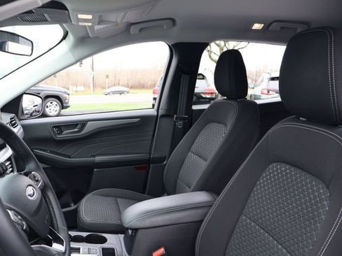 Used 2023 Ford Escape Active w/ Tech Pack #1 AWD/4WD image 12