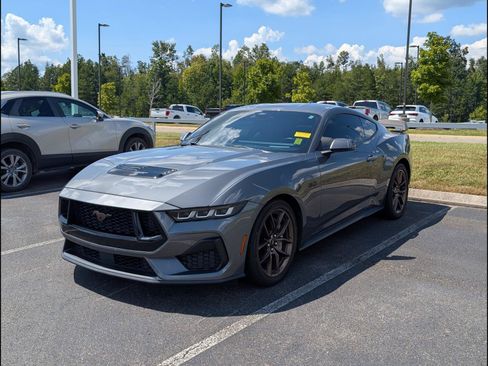 Used 2024 Ford Mustang GT Premium RWD image 4
