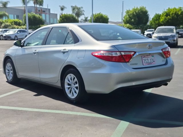 Used 2016 Toyota Camry LE FWD image 8