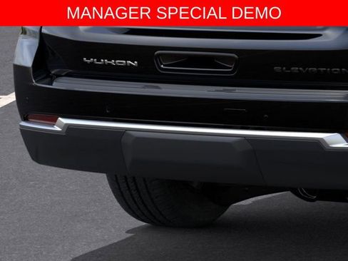 Used 2026 GMC Yukon XL Elevation w/ Elevation Premium Package AWD/4WD image 14